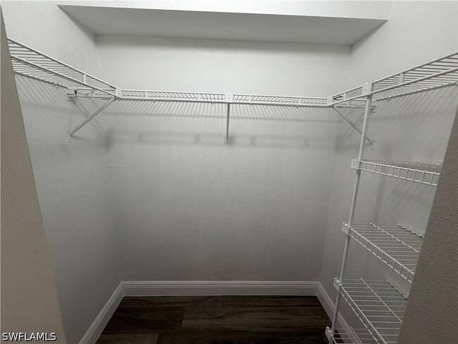 Building Photo - 5307 Summerlin Rd