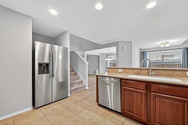 Building Photo - 7202 Toad Hollow