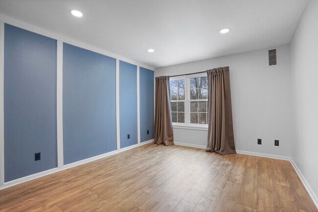 Building Photo - 7503 Ashby Ln