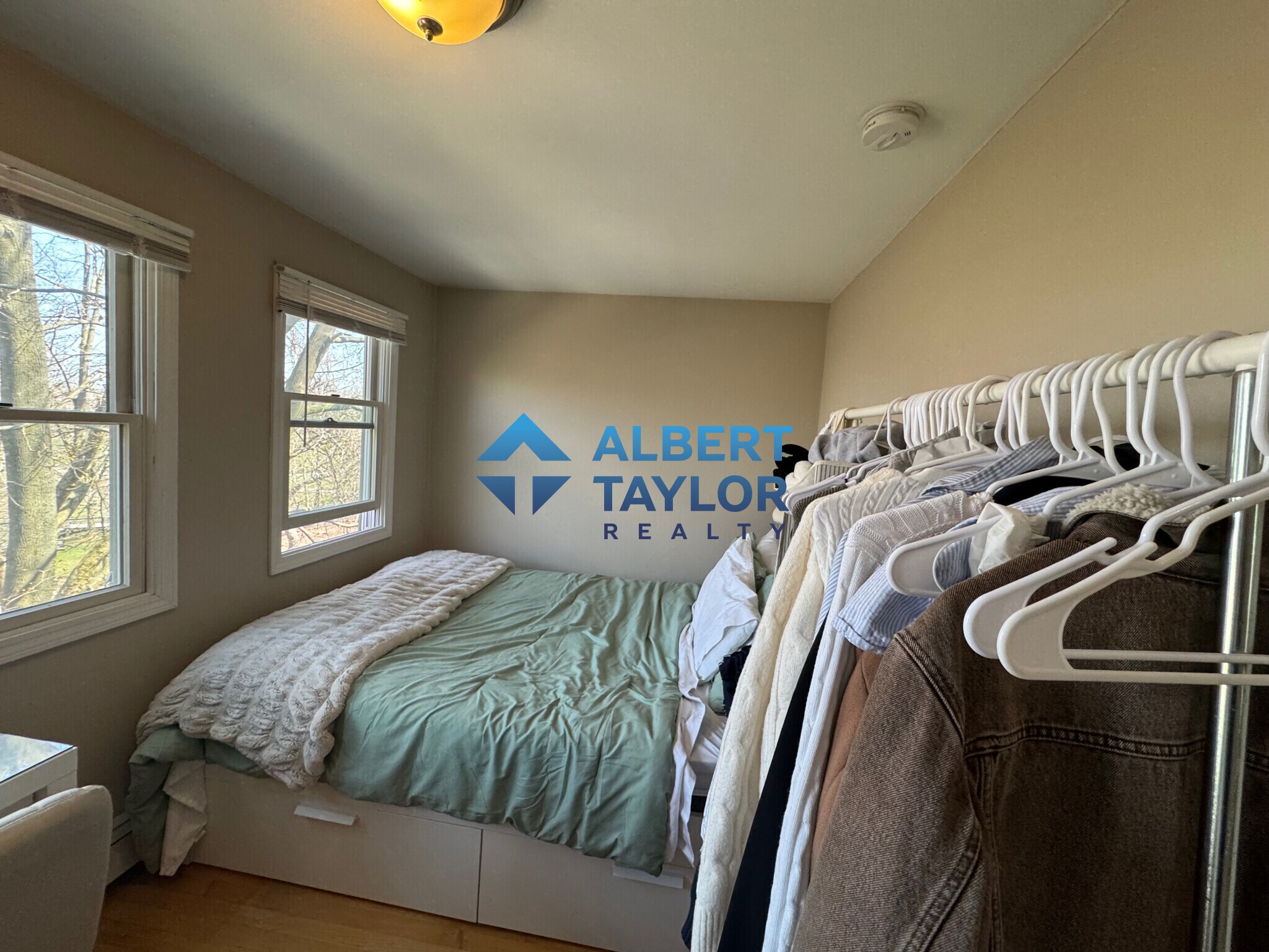 Building Photo - 68 Calumet St