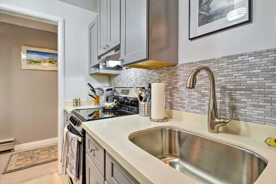 Building Photo - 60 Belvedere Ave