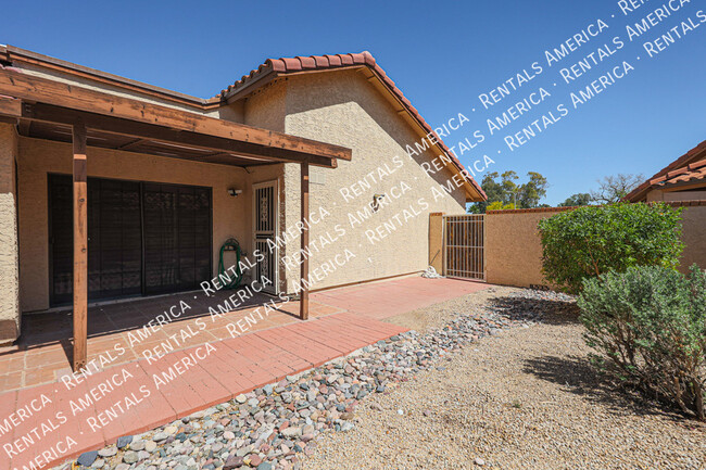 Building Photo - 5006 E Mesquite Wood Ct