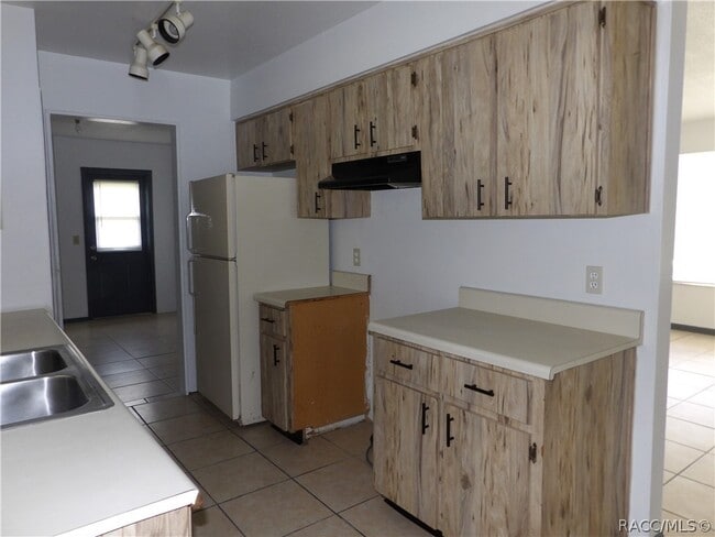 Building Photo - 3810 S Kindness Terrace