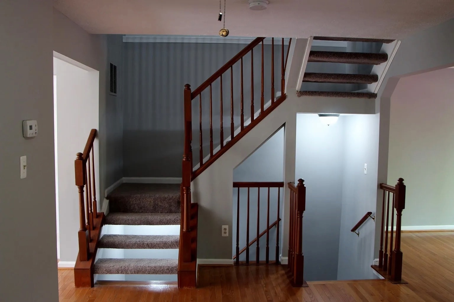 Building Photo - 445 Woodhill Dr
