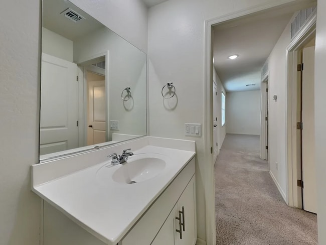 Building Photo - 19142 W Elm St