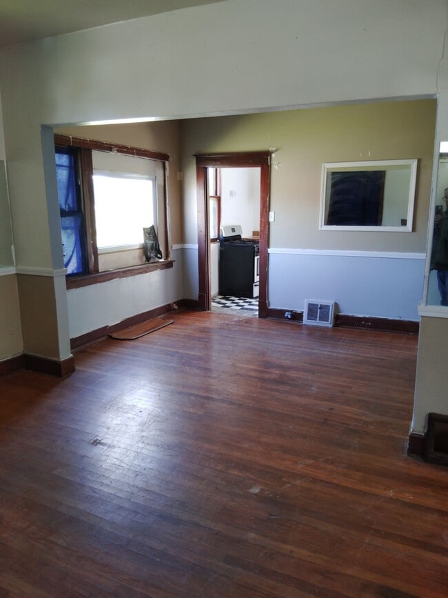 Building Photo - 5746 Hodiamont Ave