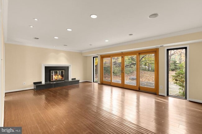 Building Photo - 1434 Kirby Rd