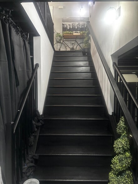 Building Photo - 3854 Timberhill Dr