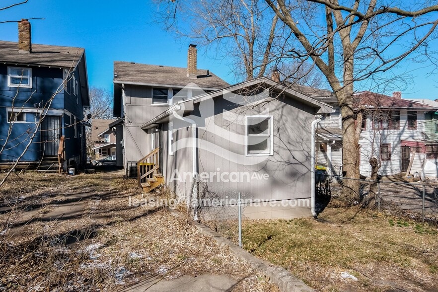 Building Photo - 3929 S Benton Ave