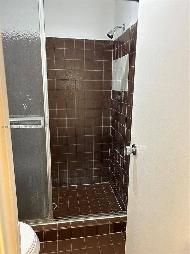 Building Photo - 6857 SW 36th Ct