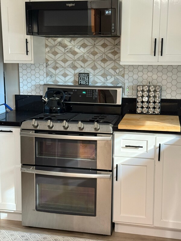 Building Photo - 1519 1/2 W 37th Pl