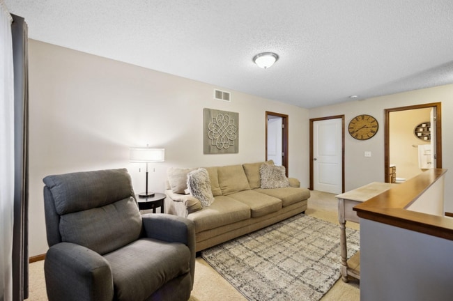 Building Photo - 18422 Lafayette Way