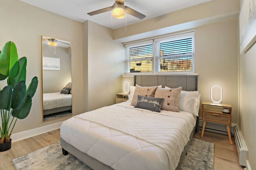 Building Photo - 4444 Wisconsin Ave