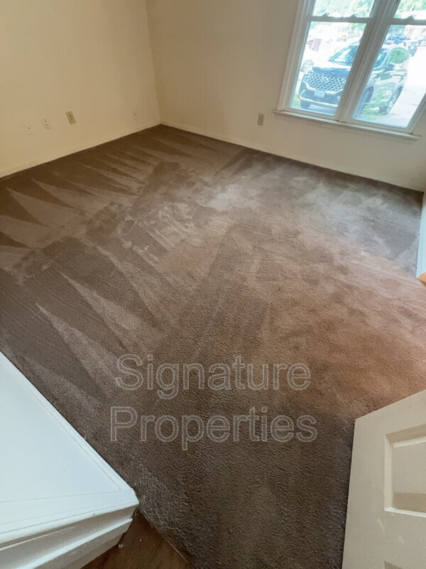 Building Photo - 921 Wickford Dr