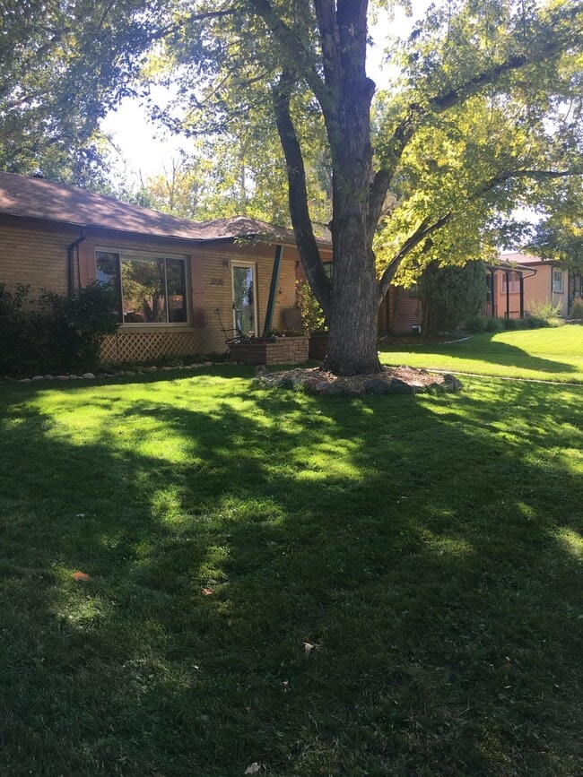 Building Photo - COMING SOON - Great Location - Close to Sw...