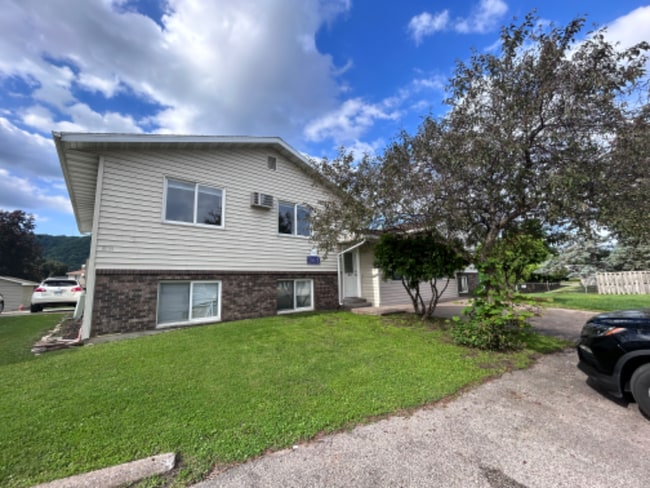 Building Photo - 263 Orrin St