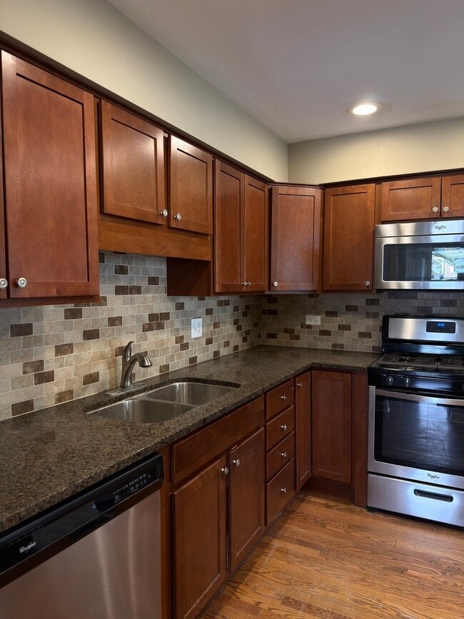 Building Photo - 29W649 Winchester Cir