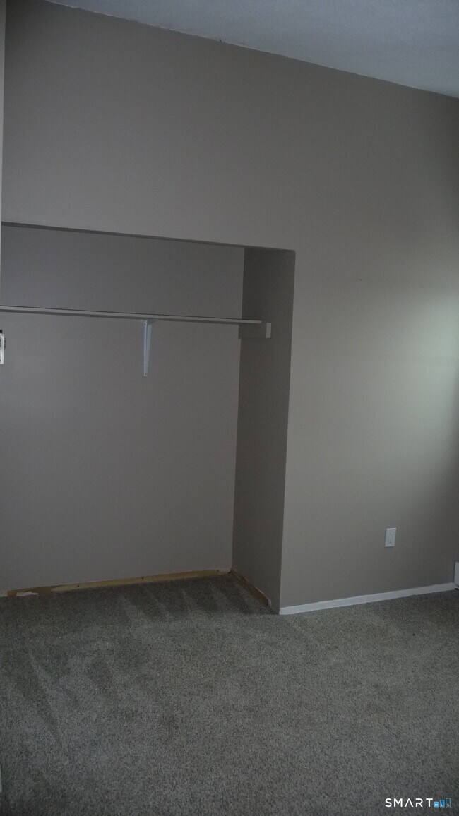 Building Photo - 11 Little River Ln