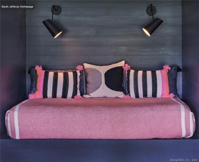 Building Photo - 8 Chester Rd