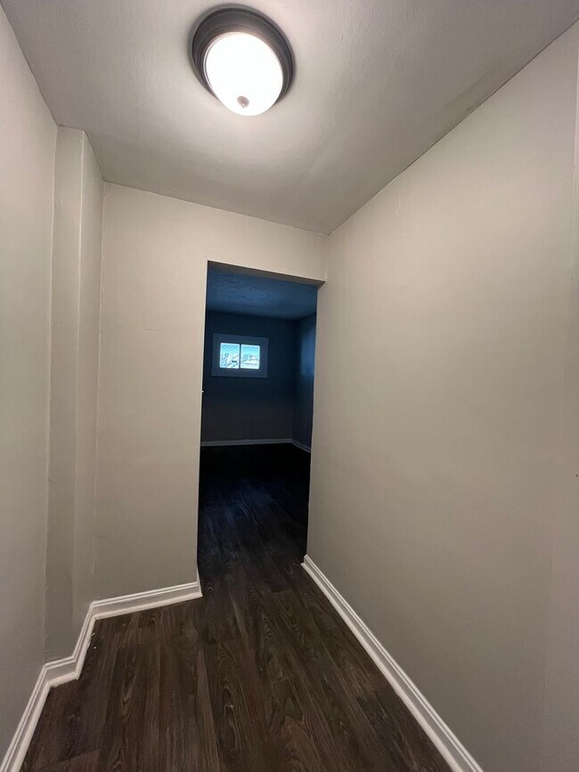 Building Photo - 3889 W.33rd