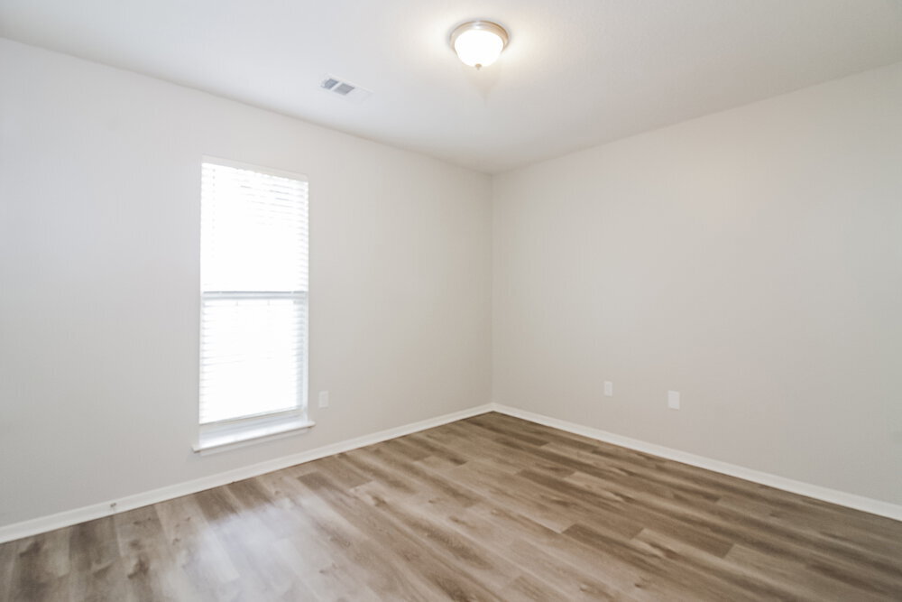 Building Photo - 7095 Brandee Dr