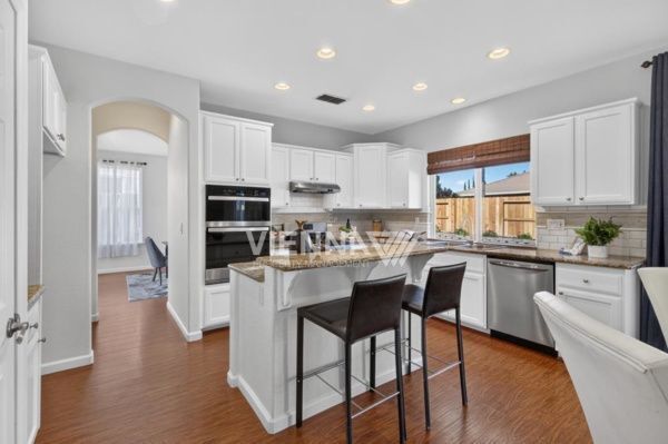 Building Photo - 3180 Mount Tamalpais Dr