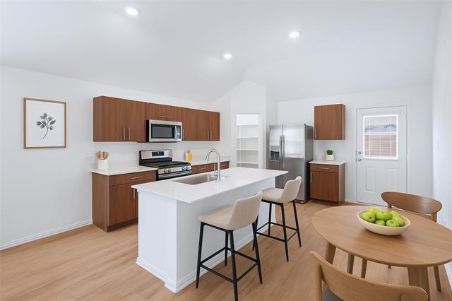 Building Photo - 115 Brookline Dr
