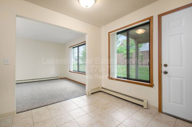 Building Photo - 2908 Earle Ave SW