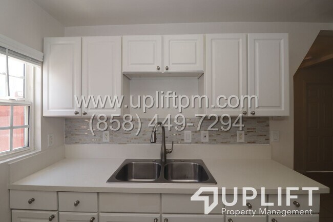 Building Photo - Jefferson Ave (782)