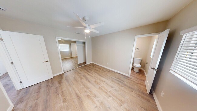 Building Photo - Comfortable 4 Bed 2 Bath House!!
