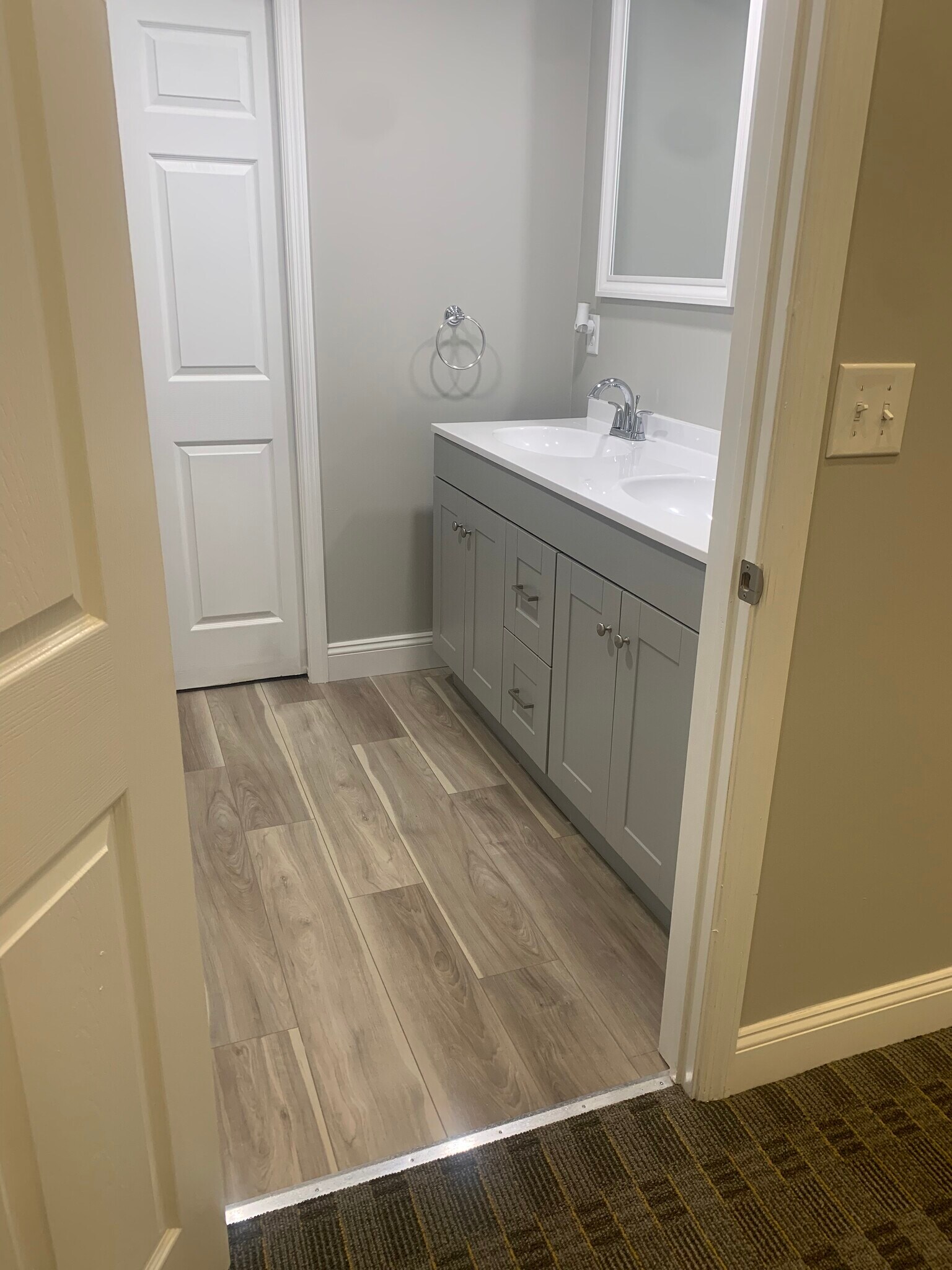 Bathroom - 2727 N 5th Street Hwy
