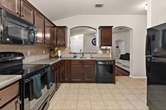 Building Photo - 5400 Birmingham Cir