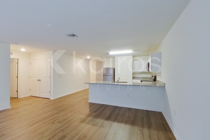 Building Photo - 3931 NW 45th Terrace