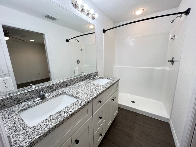 Building Photo - BEAUTIFUL 3 BD/2BA Home in Ocklawaha!!