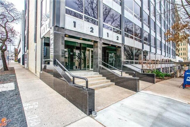 Primary Photo - 1212 Guadalupe St