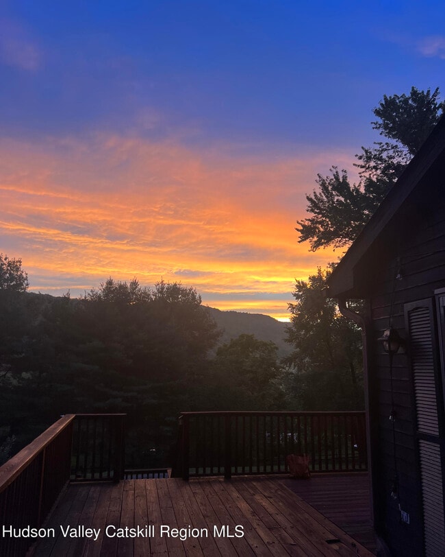 Building Photo - 340 Old Rte 22