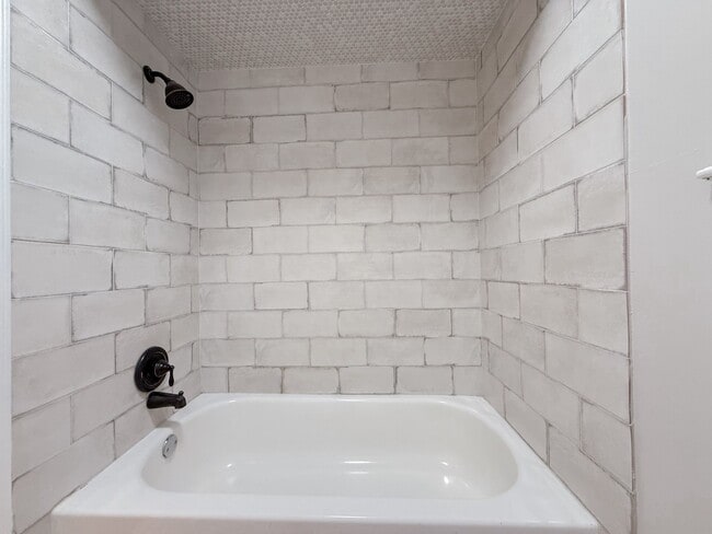 Building Photo - 15619 Ripplewind Ln