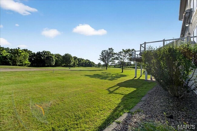 Building Photo - Golf Course Living