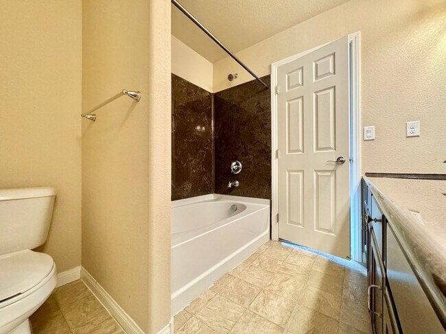 Building Photo - 8173 Crimson Creek Ct