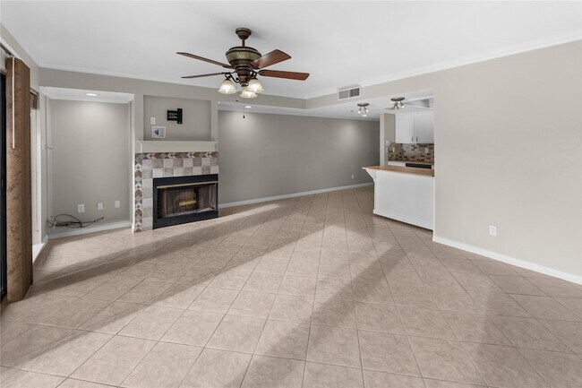 Building Photo - 3663 E NASA Pkwy