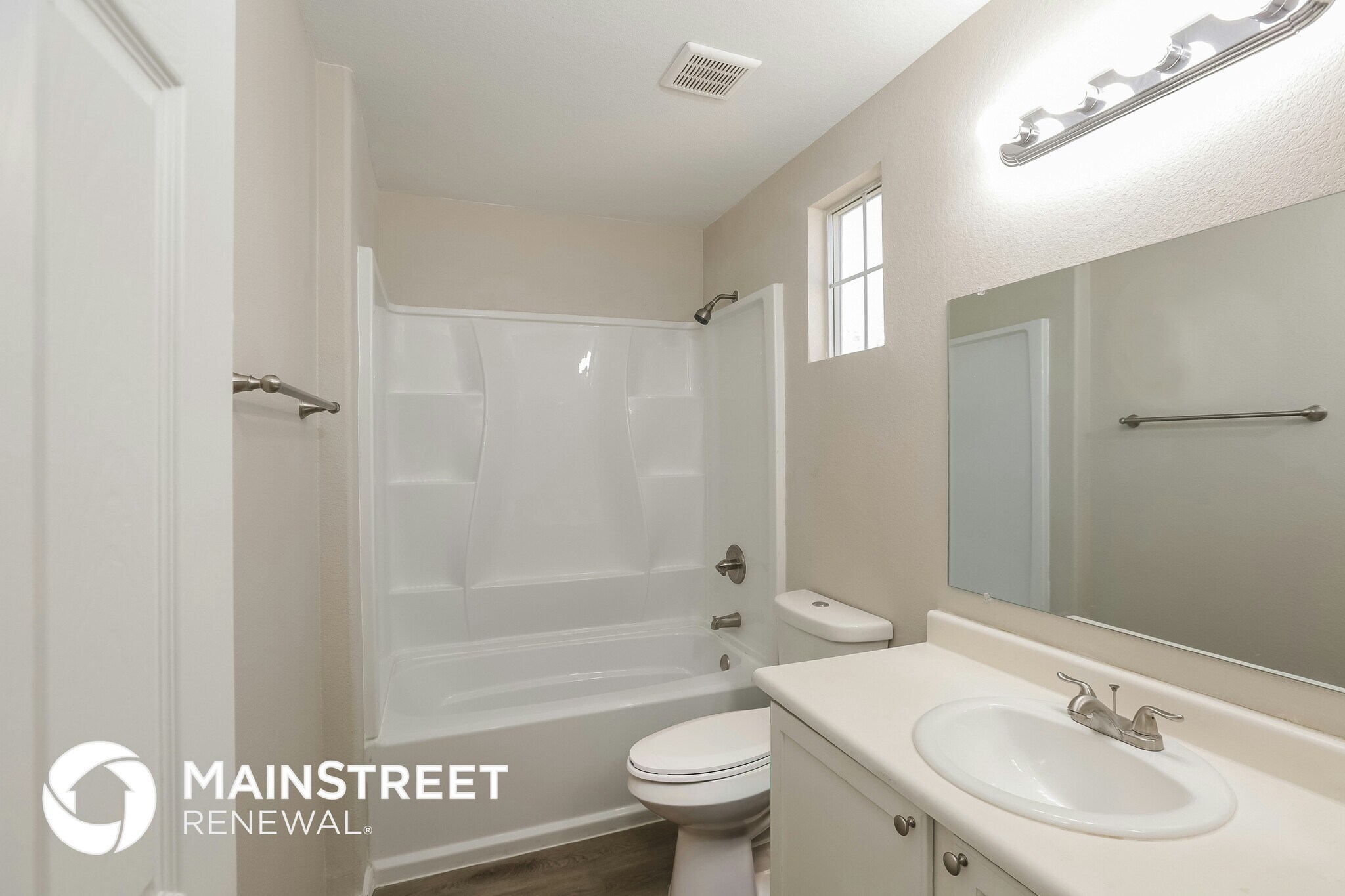 Building Photo - 1510 E Sonrisas St