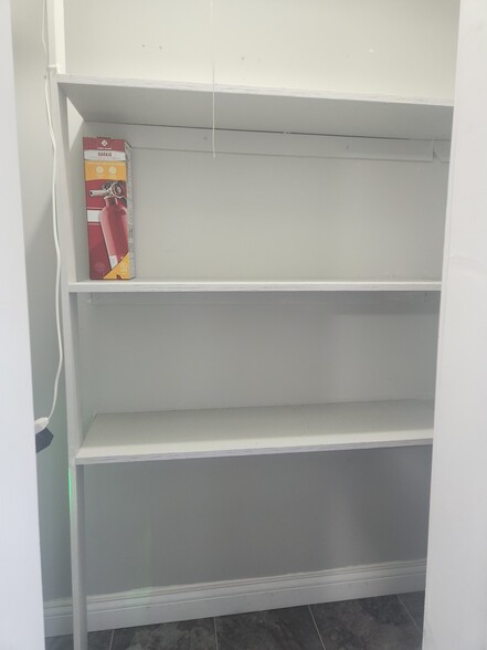 Pantry - 3373 Van Dyke Rd