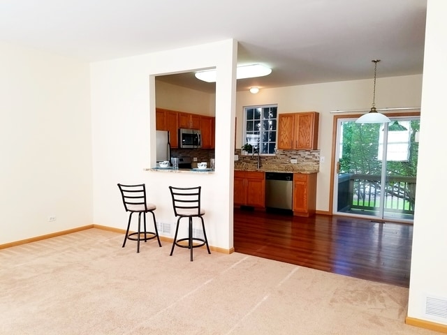 Building Photo - 255 Evergreen Cir