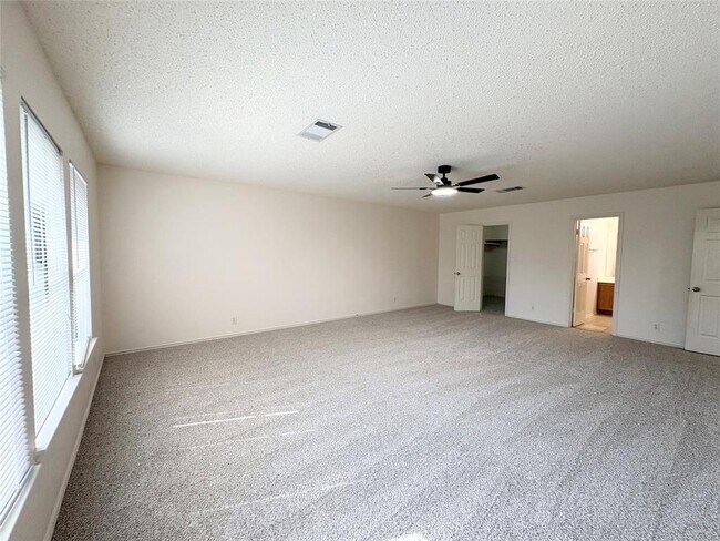 Building Photo - 8332 Montoya Cir