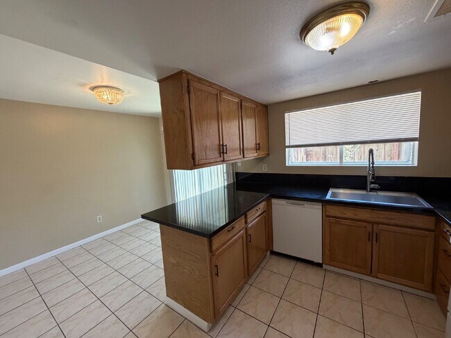 Building Photo - LIMITED-TIME MOVE-IN SPECIAL!   Effective July 7, 2026, qualified applicants will receive ½ OFF t...