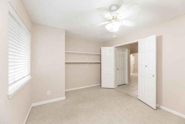Building Photo - 25219 Spring Iris Ln