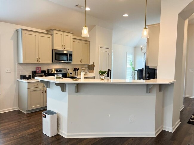 Building Photo - 901 Hedgefield Way