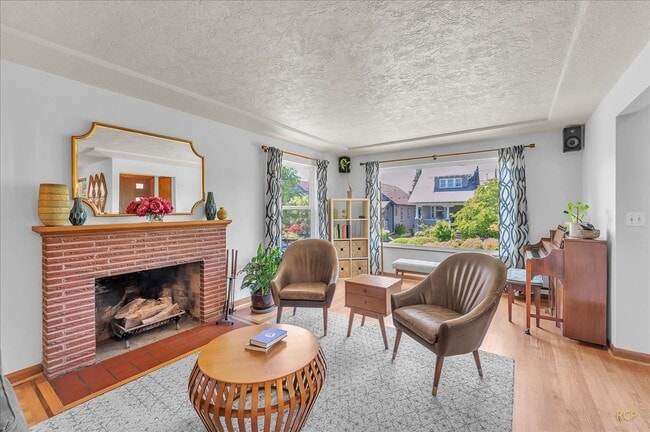 Primary Photo - 2330 SE 53rd Ave