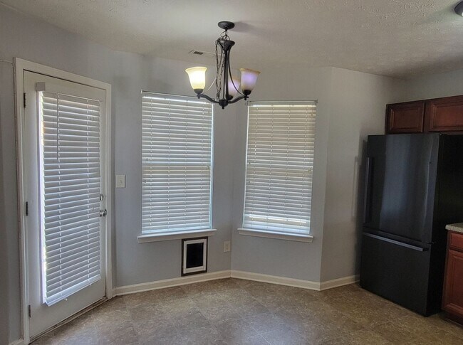 Building Photo - Hogansville Rental, 3 Bedroom, 2 Bath, Aug...