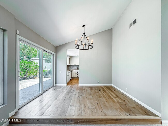 Building Photo - 360 N Greenmeadow Ave